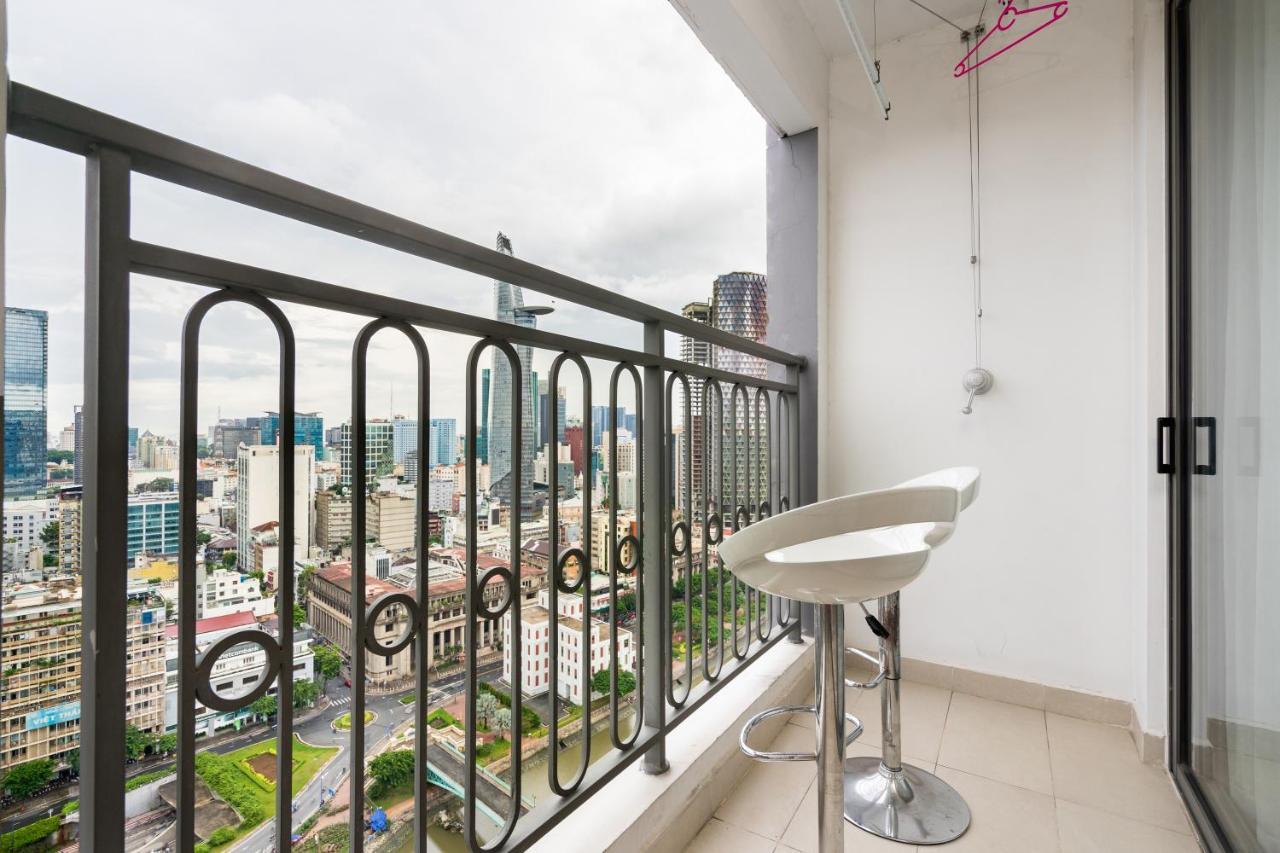 Căn hộ Saigon Royal 3 Bedrooms 4 Beds For 30 Nights Above *